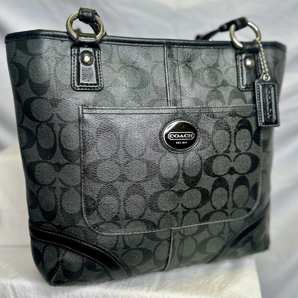 COACH Black Leather Signature Logo Double Handle Shoulder Tote Handbag Purse